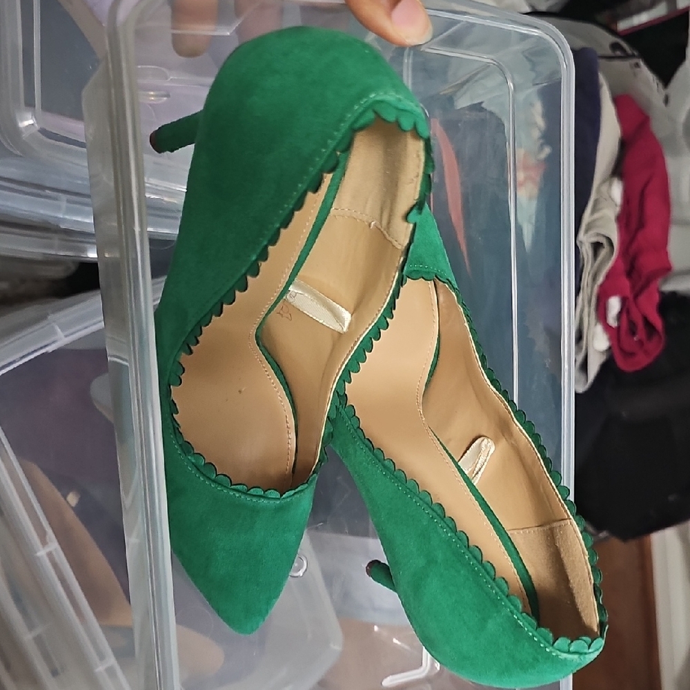 New York & Company Green Heels